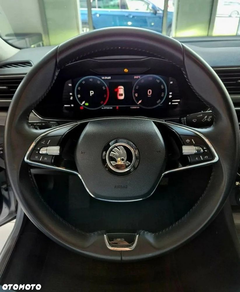 Skoda Superb 2.0 TSI Style DSG - 25