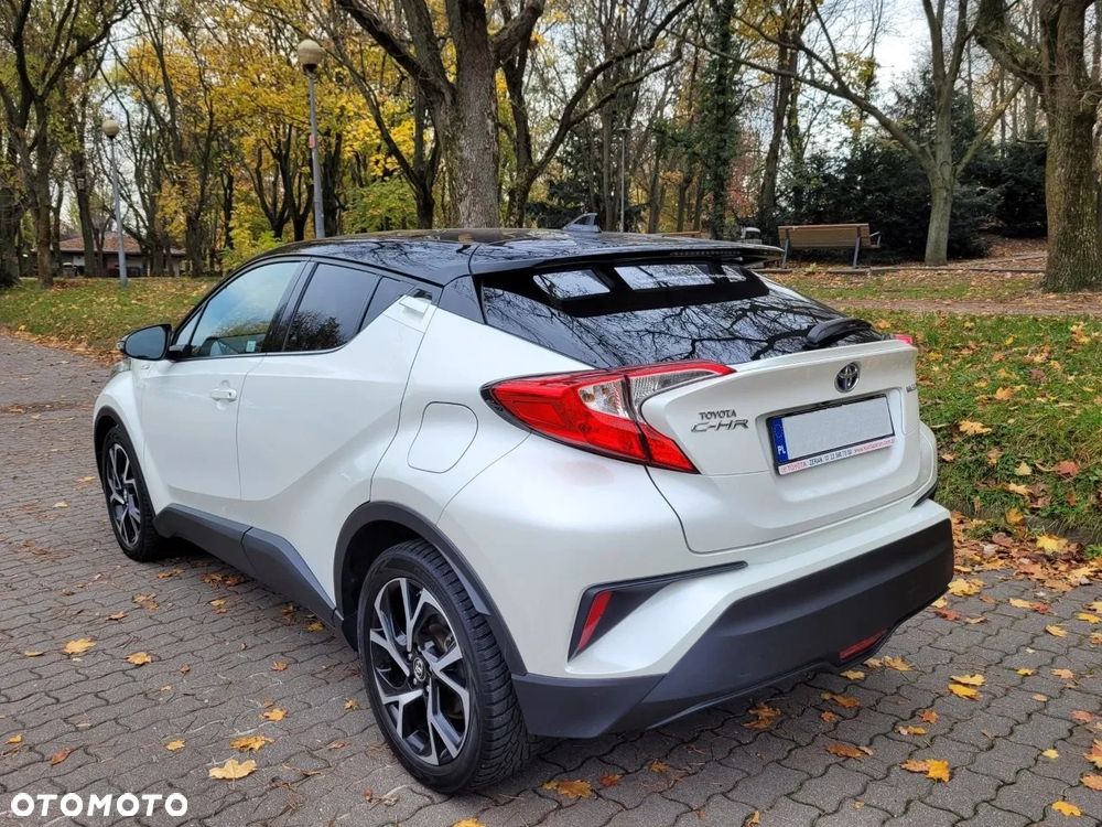 Toyota C-Hr 2017 photo 3