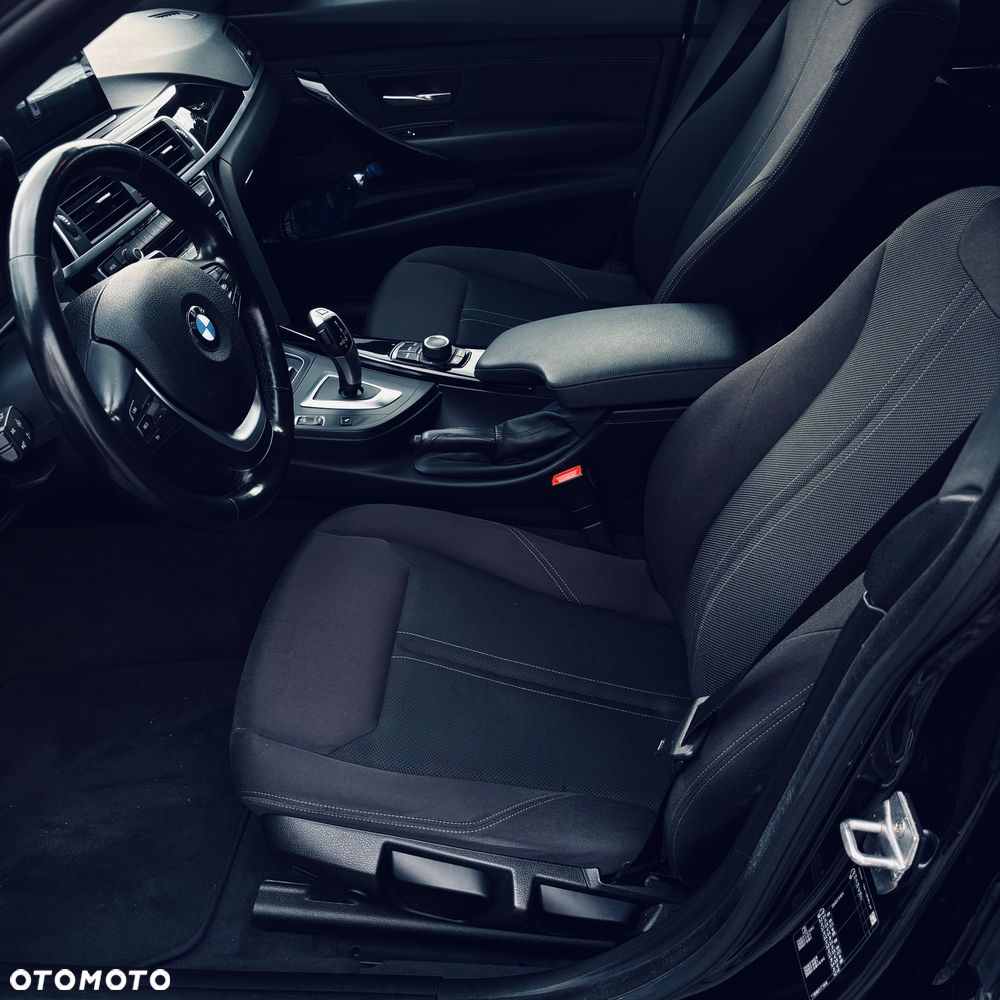 BMW 3GT 318d - 21