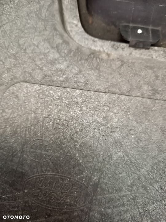 Range Rover Evoque wykladzina bagaznika podloga tyl - 4