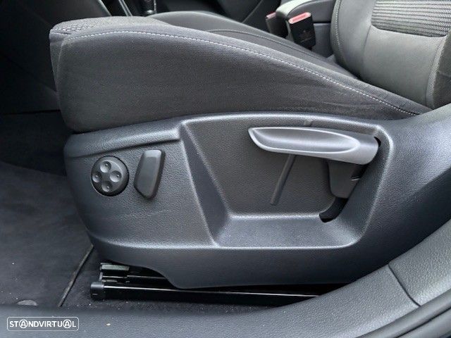 VW Sharan 2.0 TDI Highline DSG - 26