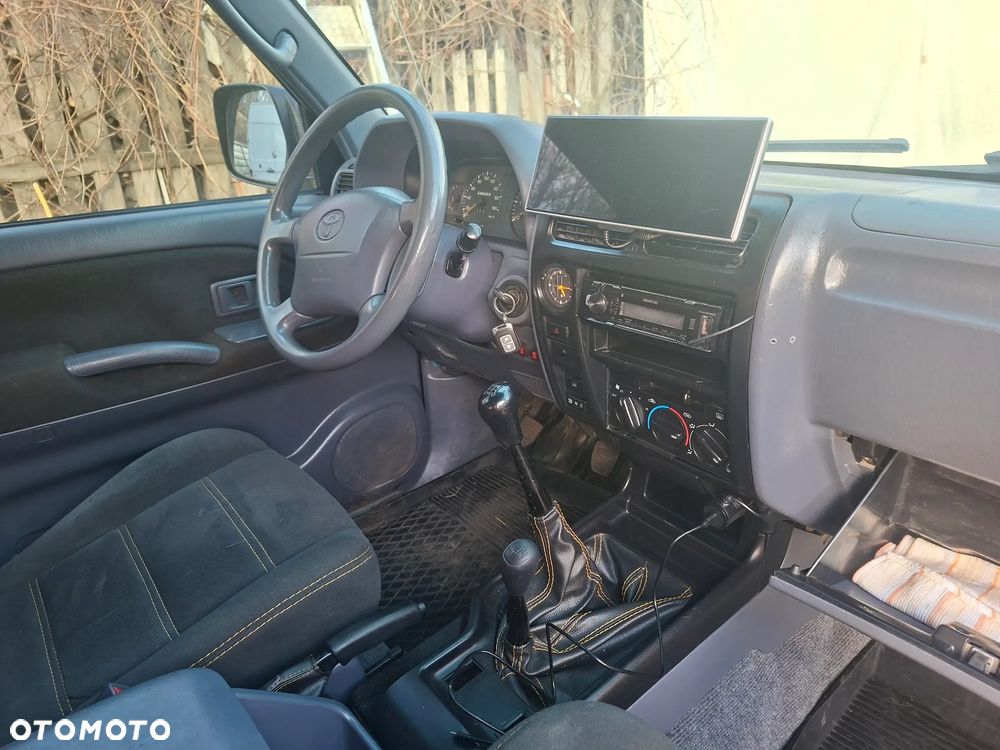 Toyota Land Cruiser KJ90 3.0 TD - 19