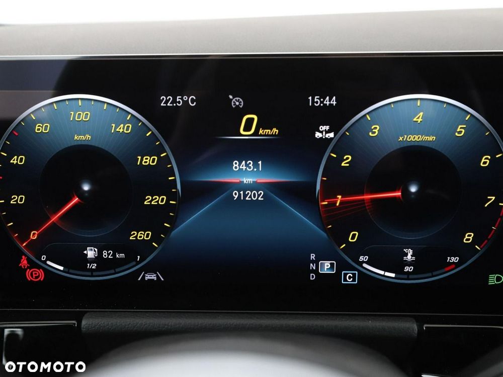 Mercedes-Benz GLA 200 AMG Line - 23