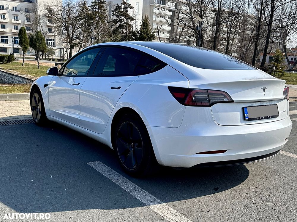 Tesla Model 3 Long Range - 6