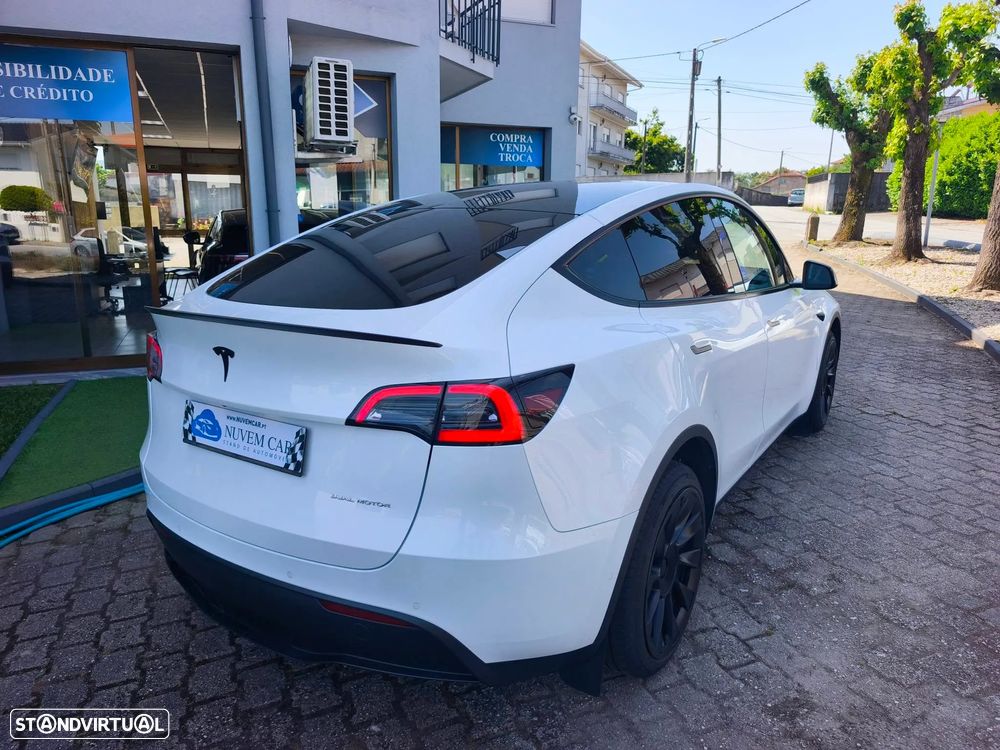 Tesla Model Y Long Range Dual Motor AWD - 6
