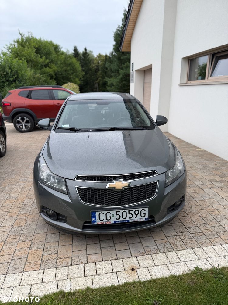 Chevrolet Cruze - 8
