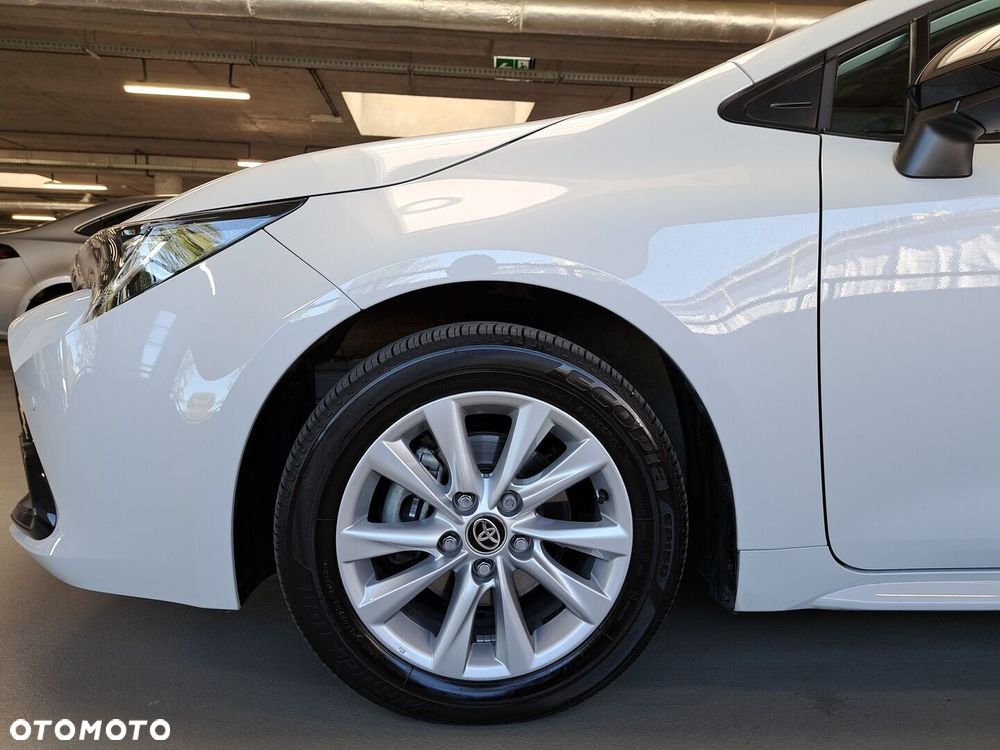 Toyota Corolla 1.8 Hybrid Comfort - 37