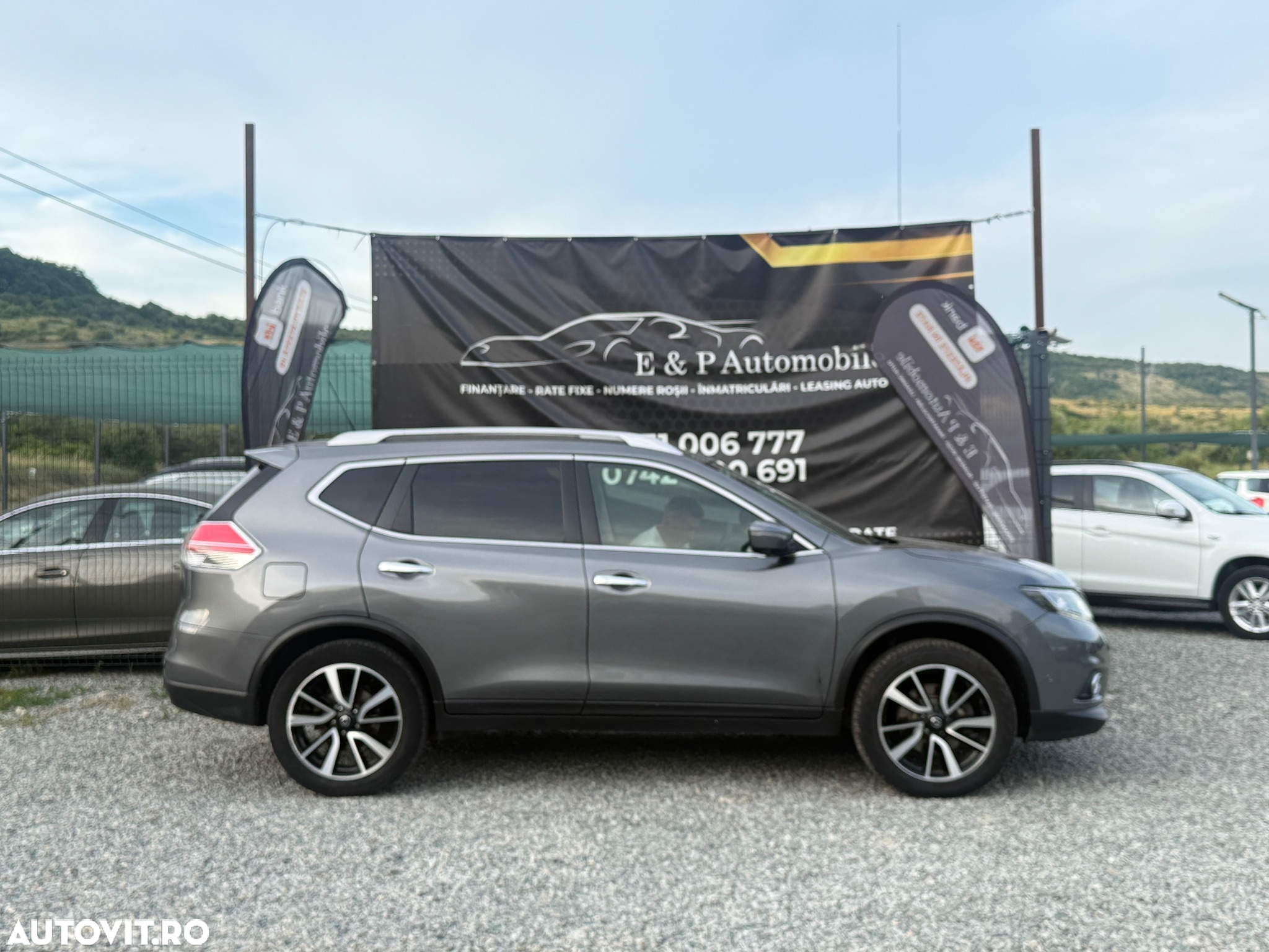 Nissan X-Trail 1.6L dCI Start/Stop Tekna - 3
