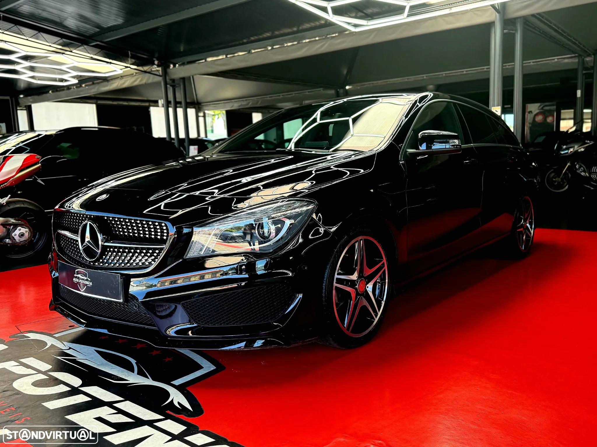 Mercedes-Benz CLA 180 d Shooting Brake AMG Line Aut. - 2