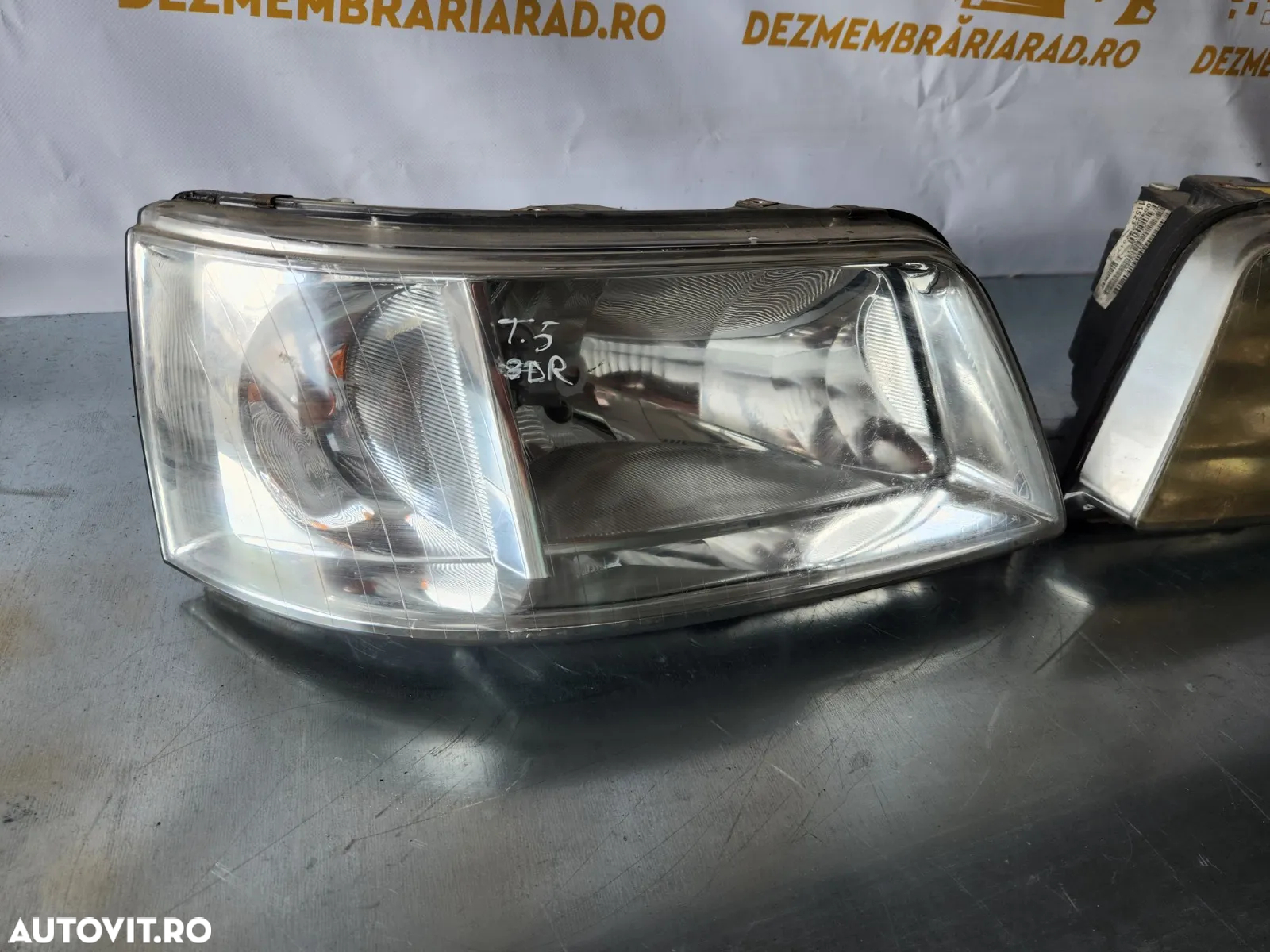 Faruri Far Stanga Dreapta Vw Transporter T5 Volan Stanga Europa Stanga Usor Matuit - Dezmembrari Ar - 4