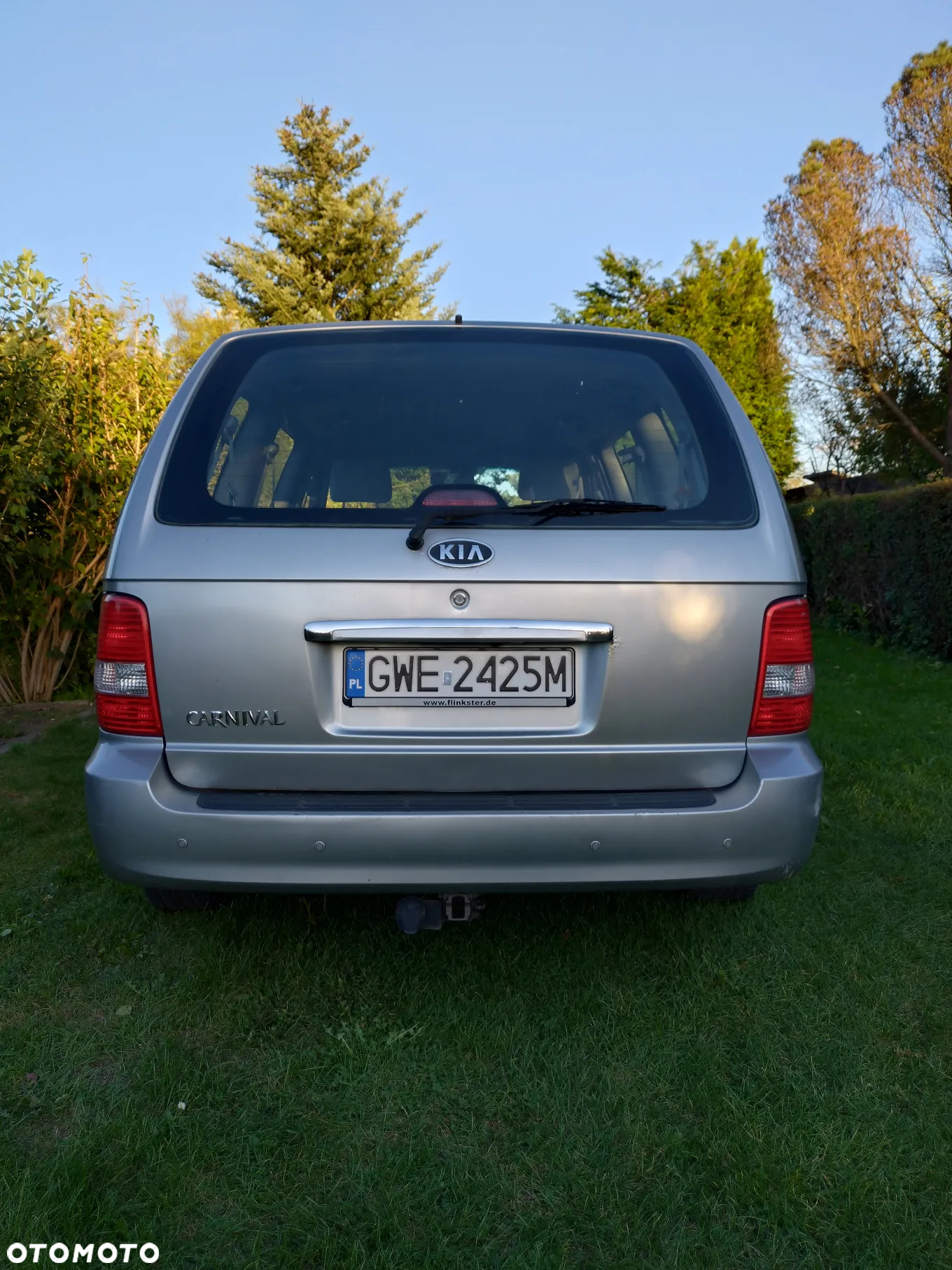Kia Carnival - 3