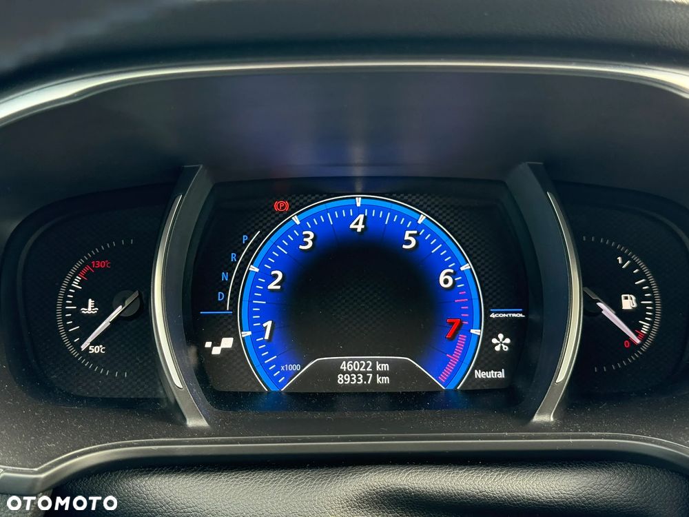 Renault Megane 1.6 TCe GT EDC - 25