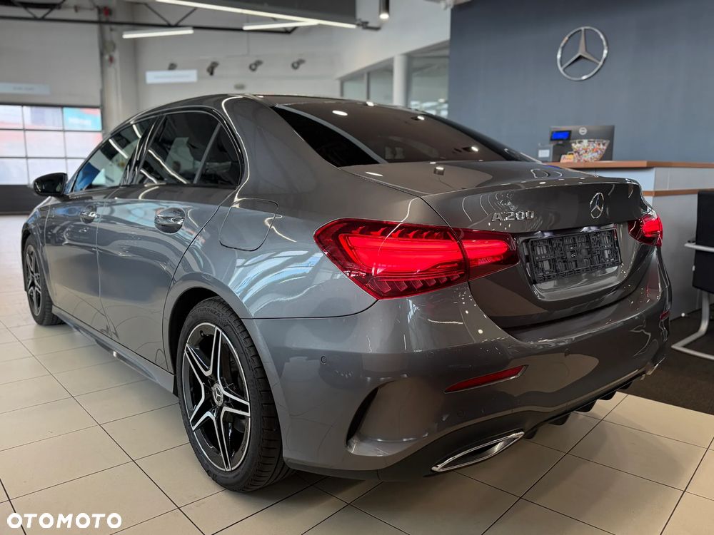 Mercedes-Benz Klasa A 200 AMG Line 7G-DCT - 4