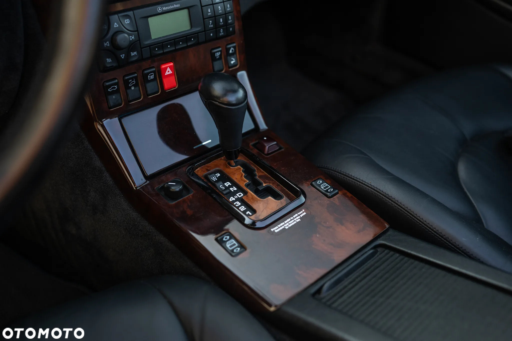Mercedes-Benz SL - 12