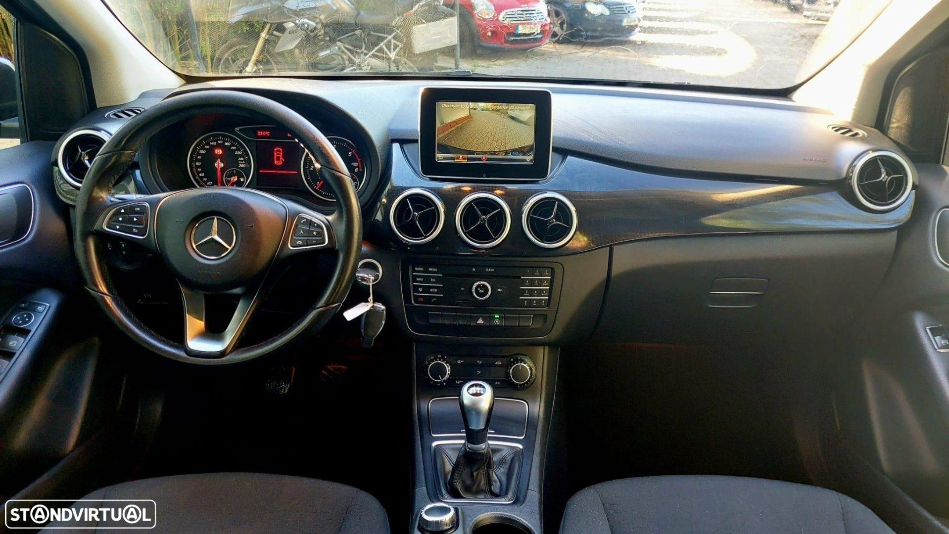 Mercedes-Benz B 180 d Urban - 14