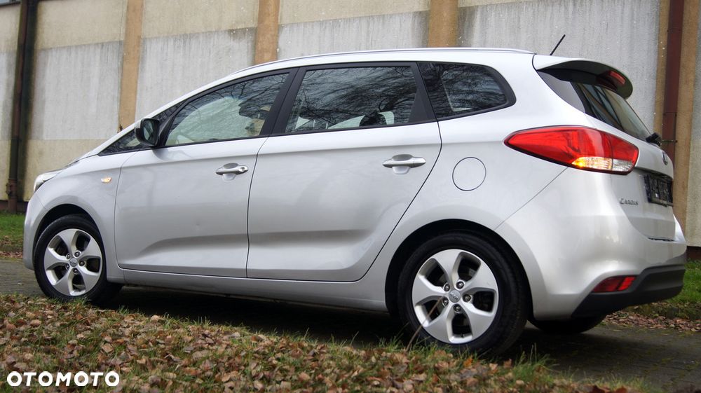 Kia Carens 1.6 GDI M - 19