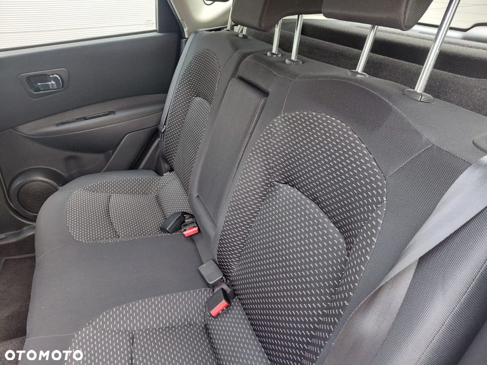Nissan Qashqai 1.6 visia - 10