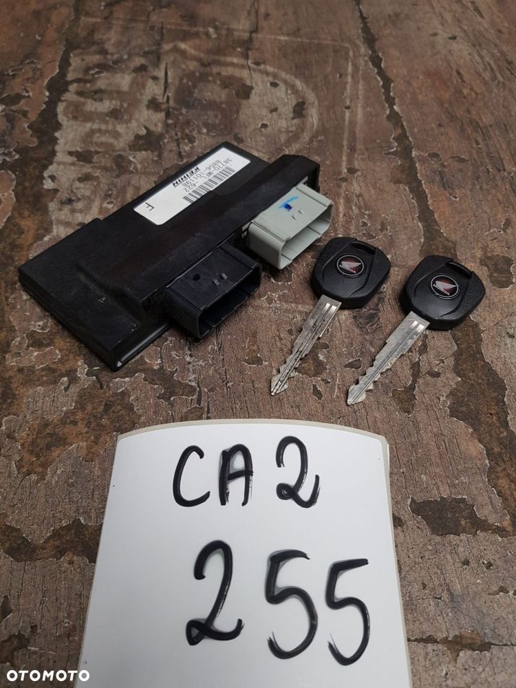 Moduł zapłonowy klucz Honda CBR 1000 RR Fireblade 38770-MFL-622 - 1