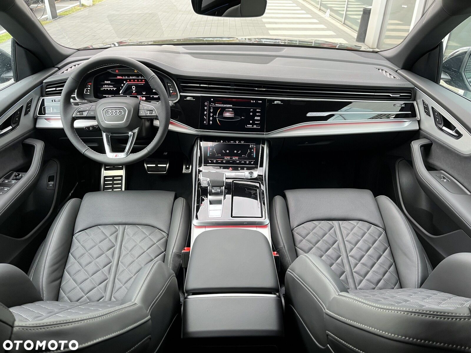 Audi SQ8 - 12