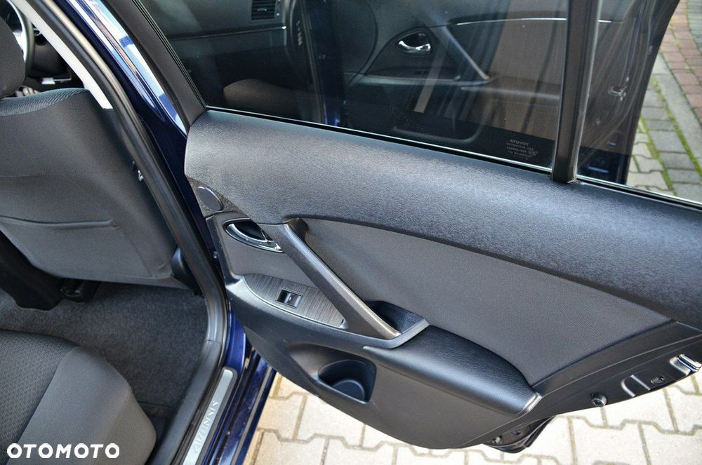 Toyota Avensis - 25