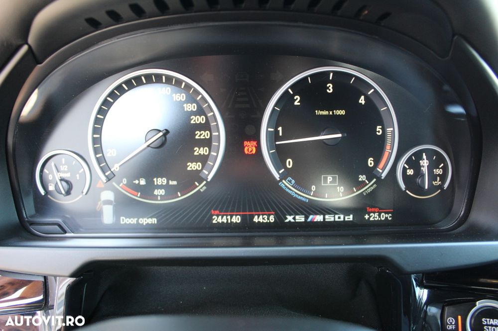 BMW X5 M M50d - 39