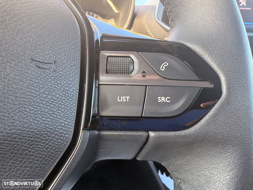 Peugeot 208 1.2 PureTech Active Pack - 35