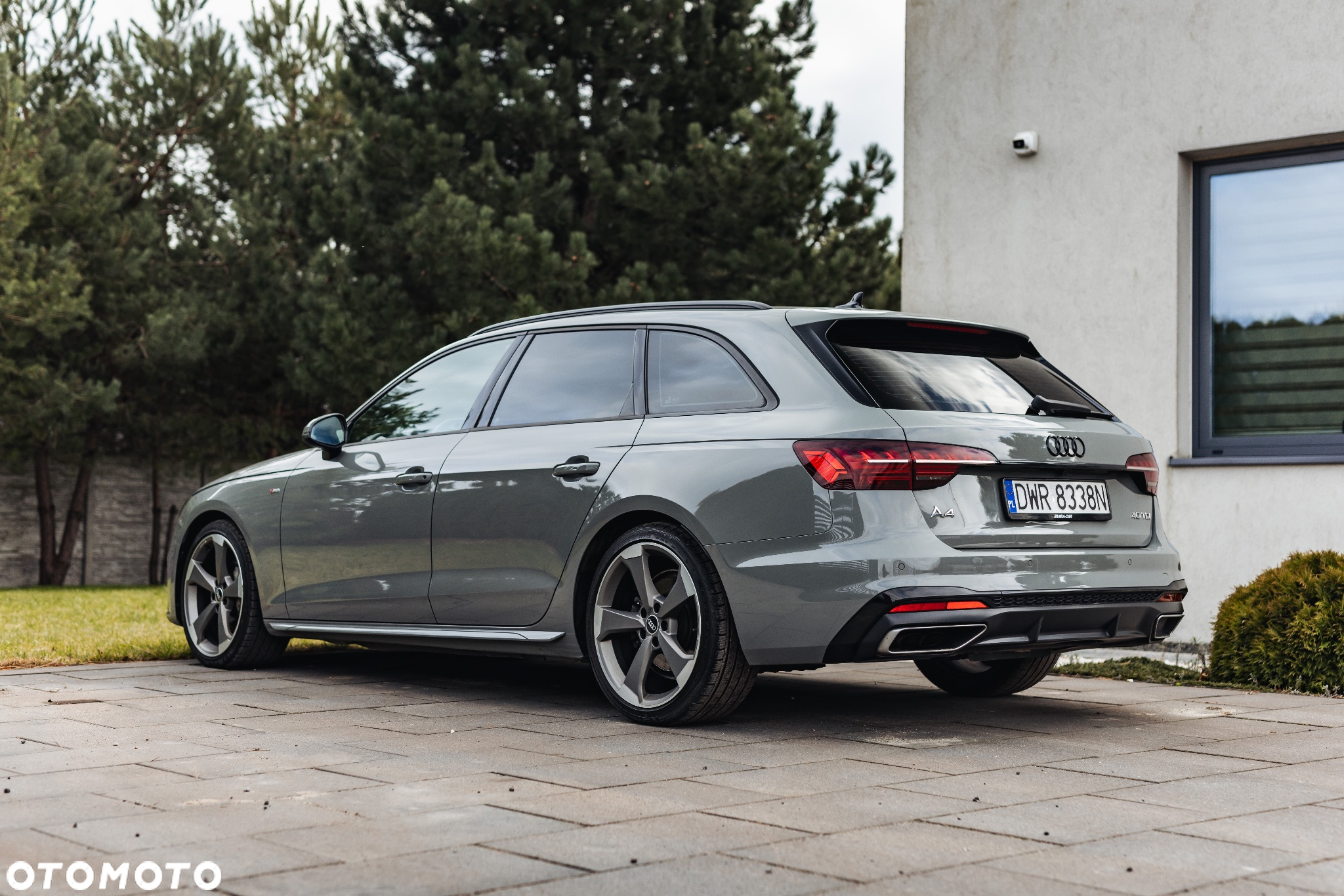 Audi A4 Avant 40 TDI S tronic S line - 4