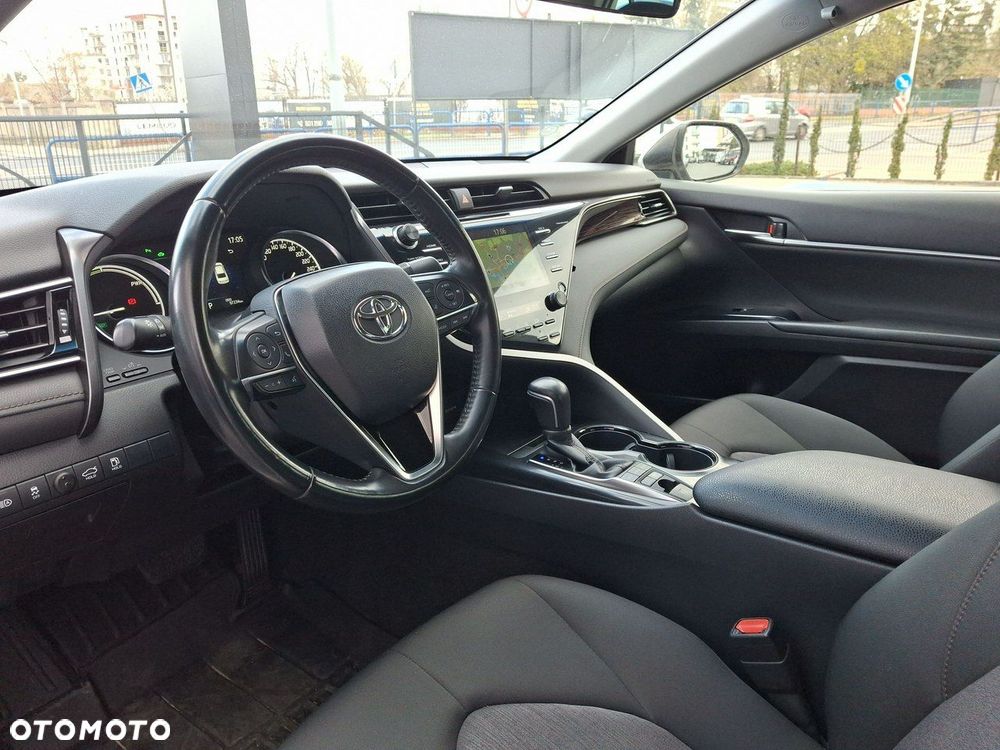 Toyota Camry 2.5 Hybrid Comfort CVT - 9