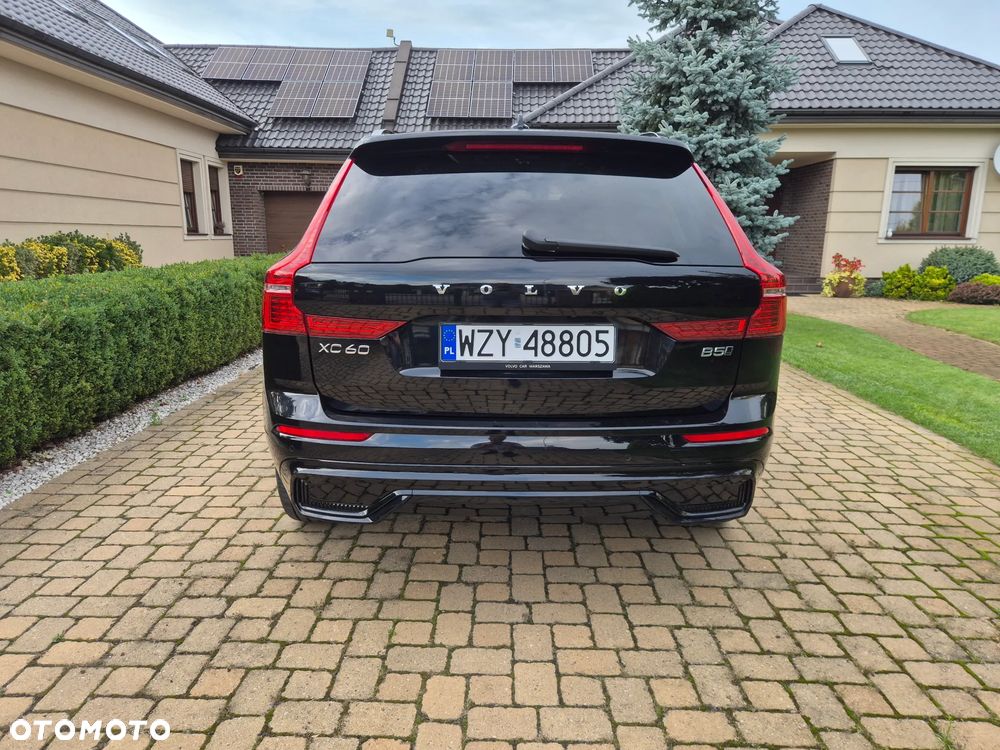 Volvo XC 60 B5 B AWD Ultra Black - 6