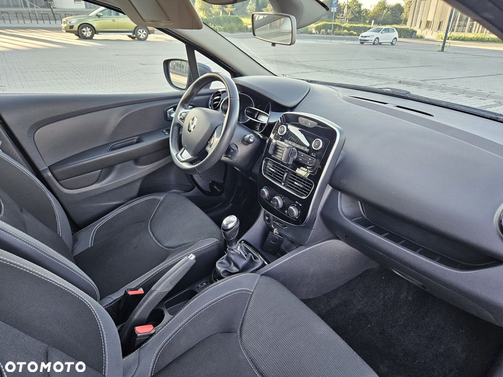 Renault Clio - 7