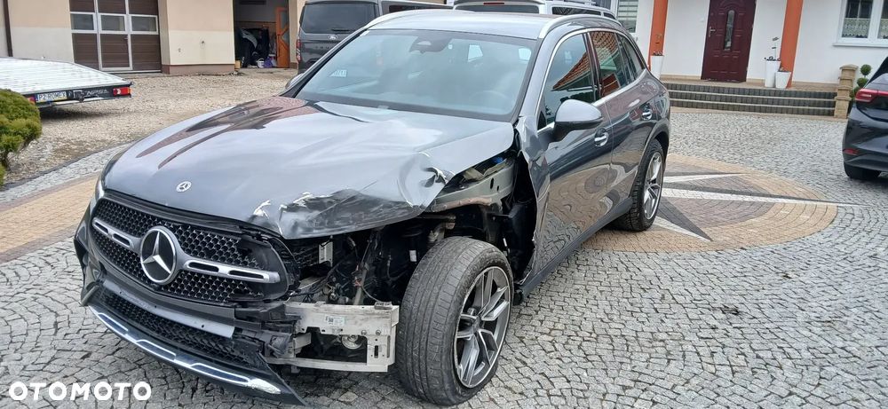 Mercedes-Benz GLC ver-200-mhev-4--matic-amg-line - 8