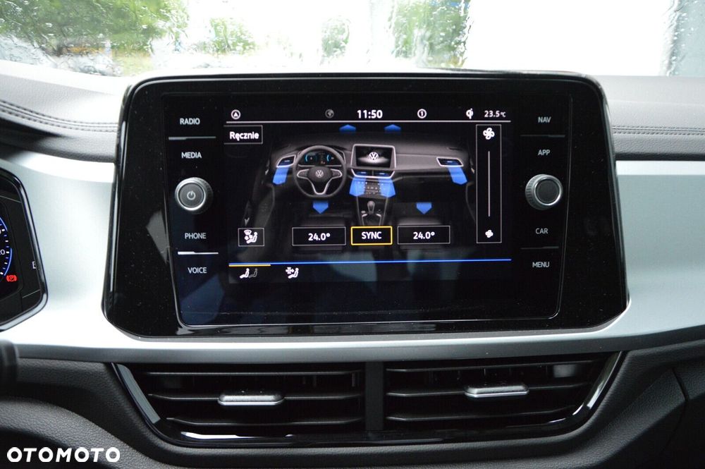 Volkswagen T-Roc - 16