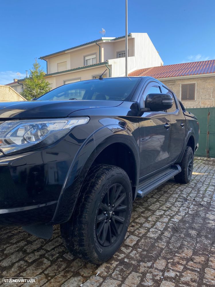 Mitsubishi L200 2.4 DI-D CD Intense Sportbox Space Cab Strakar 4WD - 5