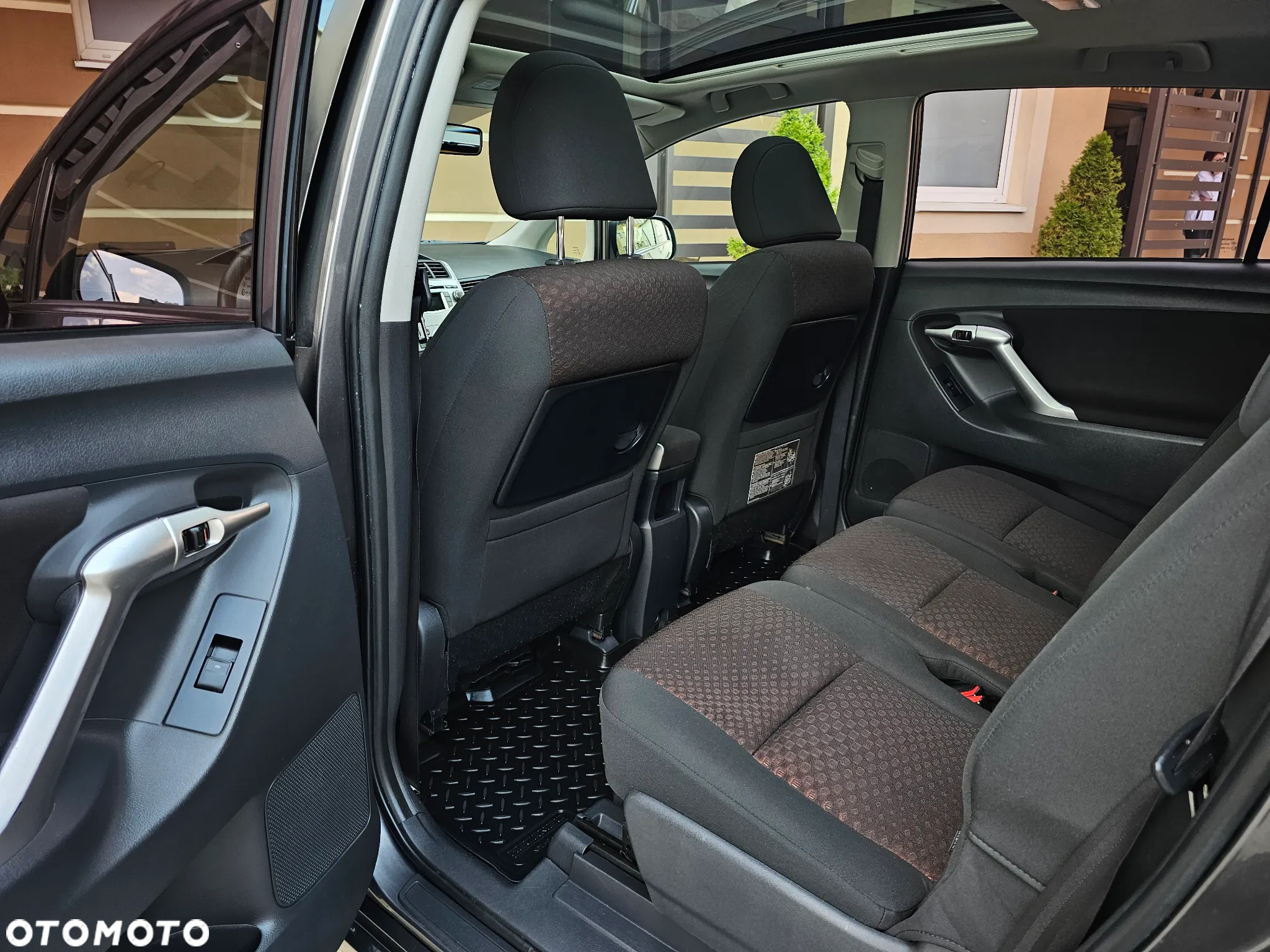 Toyota Verso 1.8 5-Sitzer Comfort - 12