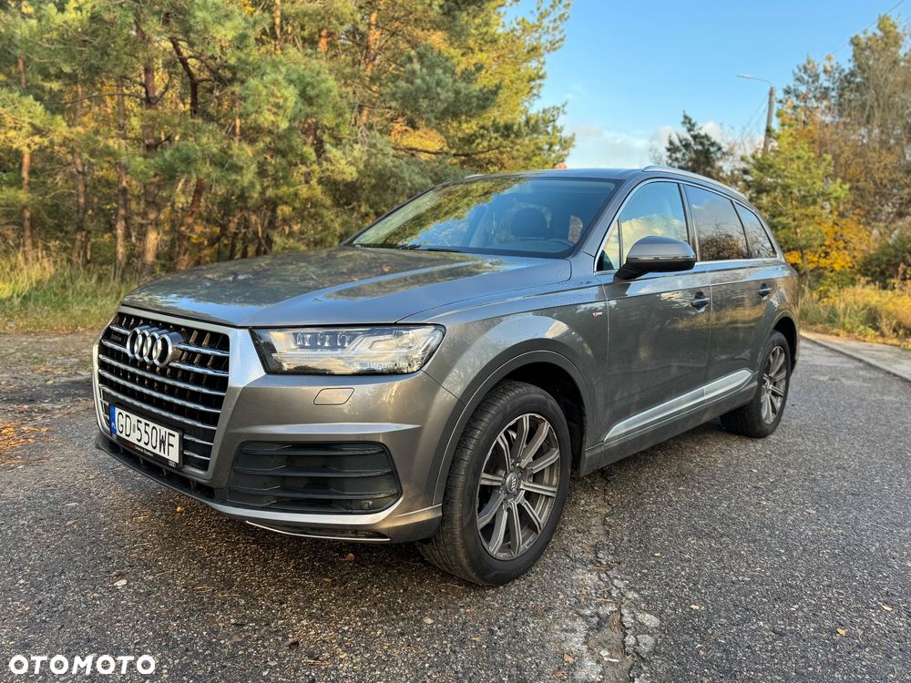 Audi Q7 - 1