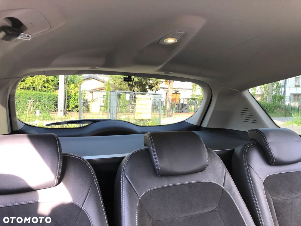 Ford S-Max 2.0 TDCi DPF Titanium - 9