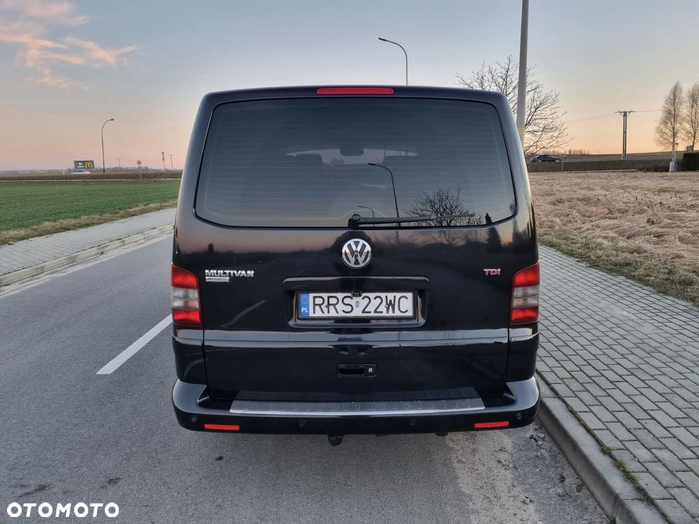 Volkswagen Multivan - 4