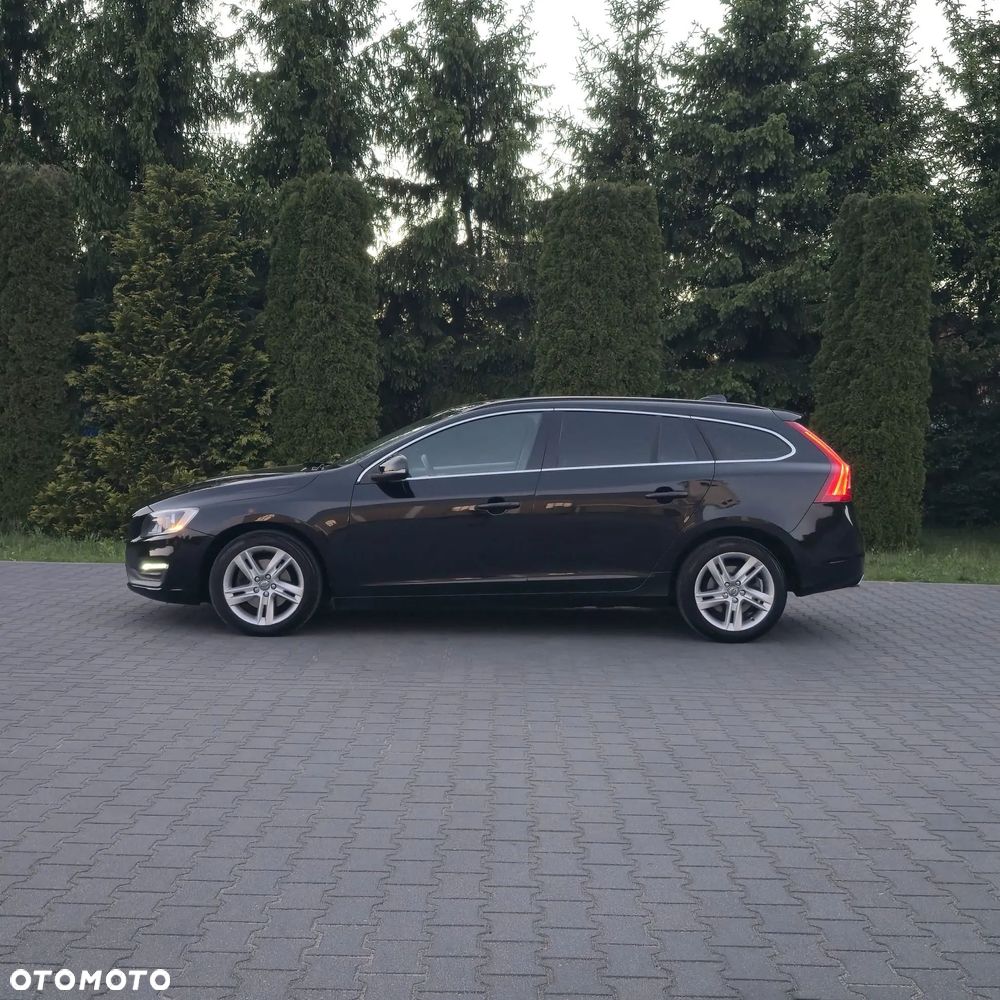Volvo V60 D4 Momentum - 18