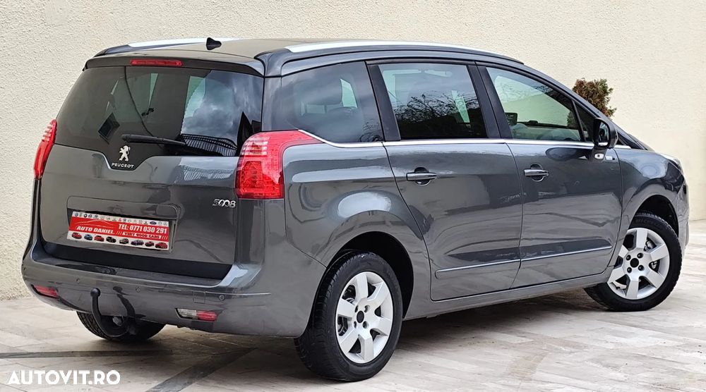 Peugeot 5008 - 3