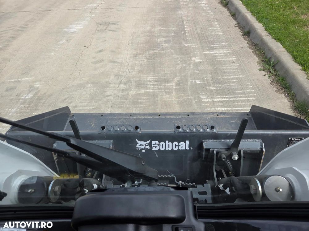 Bobcat S510, NOU 2025, ridica 810kg la 2,7t, ANVELOPE PLINE, Aer conditionat, usa cabina, motor Kubota 50CP, sist hidraulic suplimentar, cupa 1mc, furci, posibilitate leasing 5 ani-PROMOTIE 41.900 EUR+Tva - 21