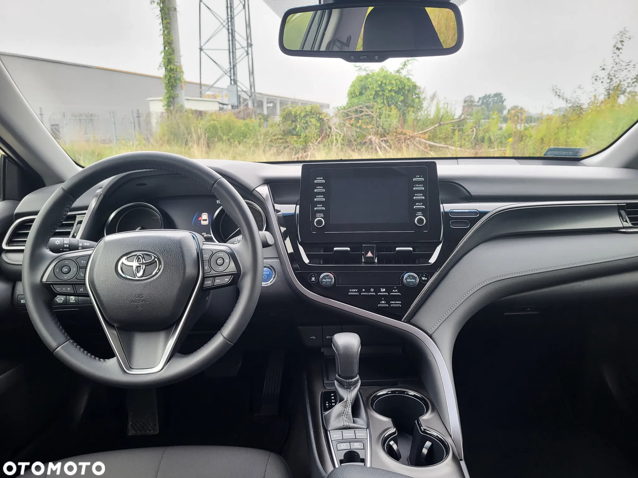 Toyota Camry 2.5 Hybrid Comfort CVT - 16