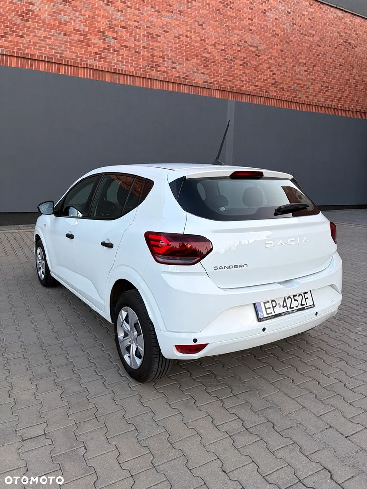 Dacia Sandero - 4