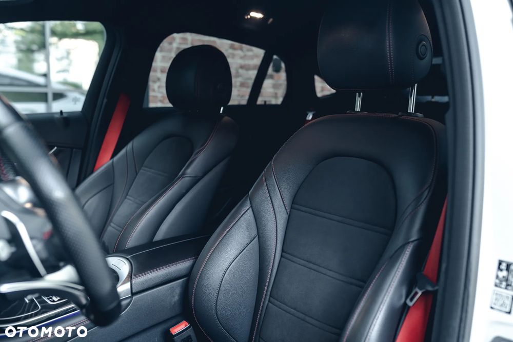 Mercedes-Benz GLC - 21