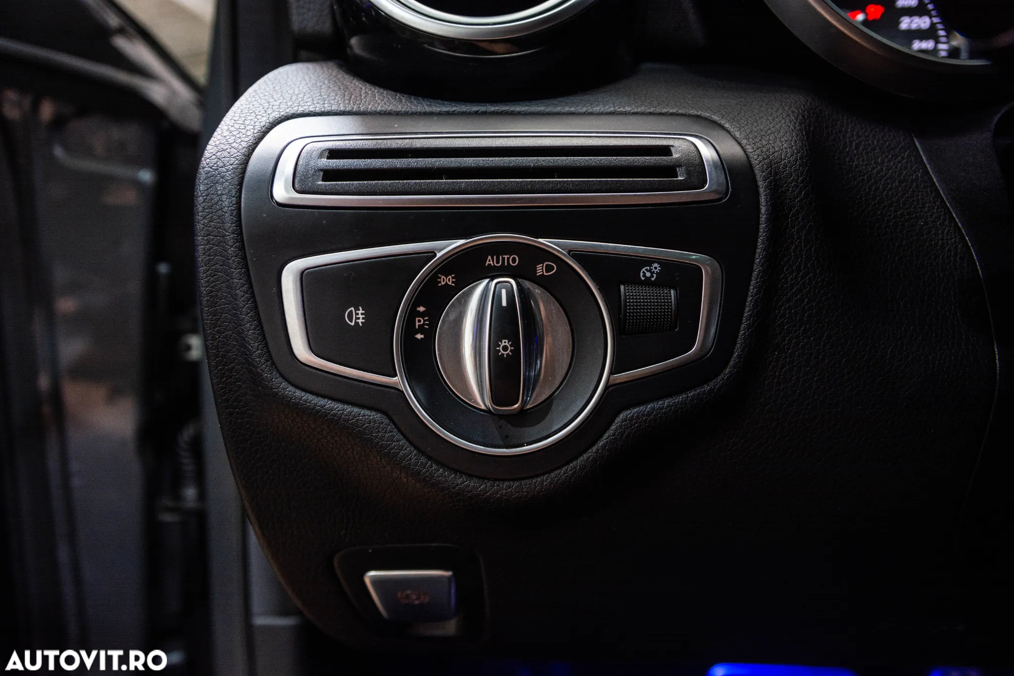 Mercedes-Benz C 220 d 9G-TRONIC AMG Line - 25