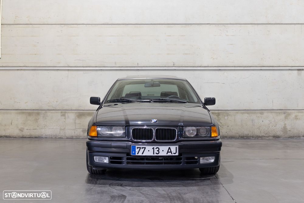 BMW 325 i - 10