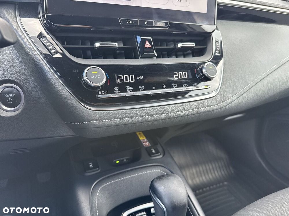 Toyota Corolla 1.8 Hybrid Style - 23