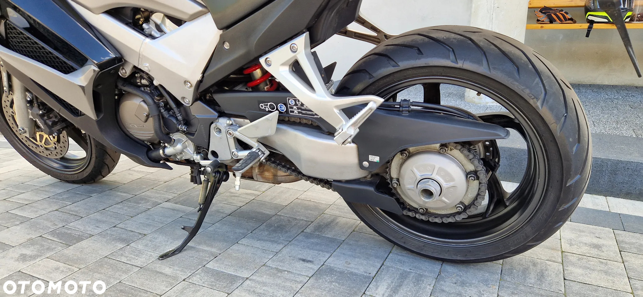 Honda VFR - 10