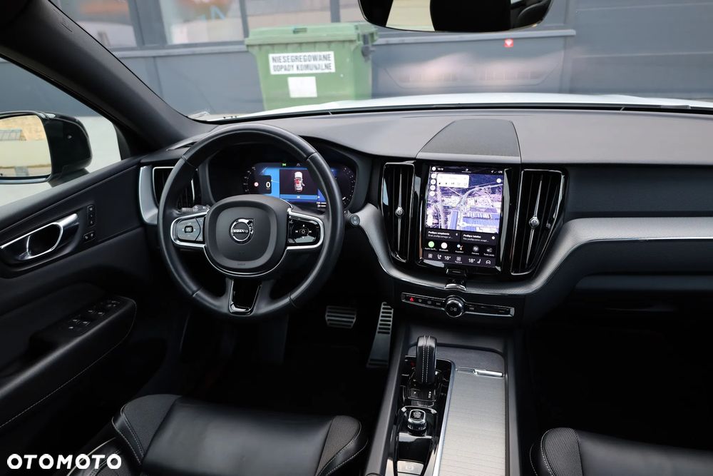 Volvo XC 60 T6 AWD Recharge Geartronic RDesign - 8