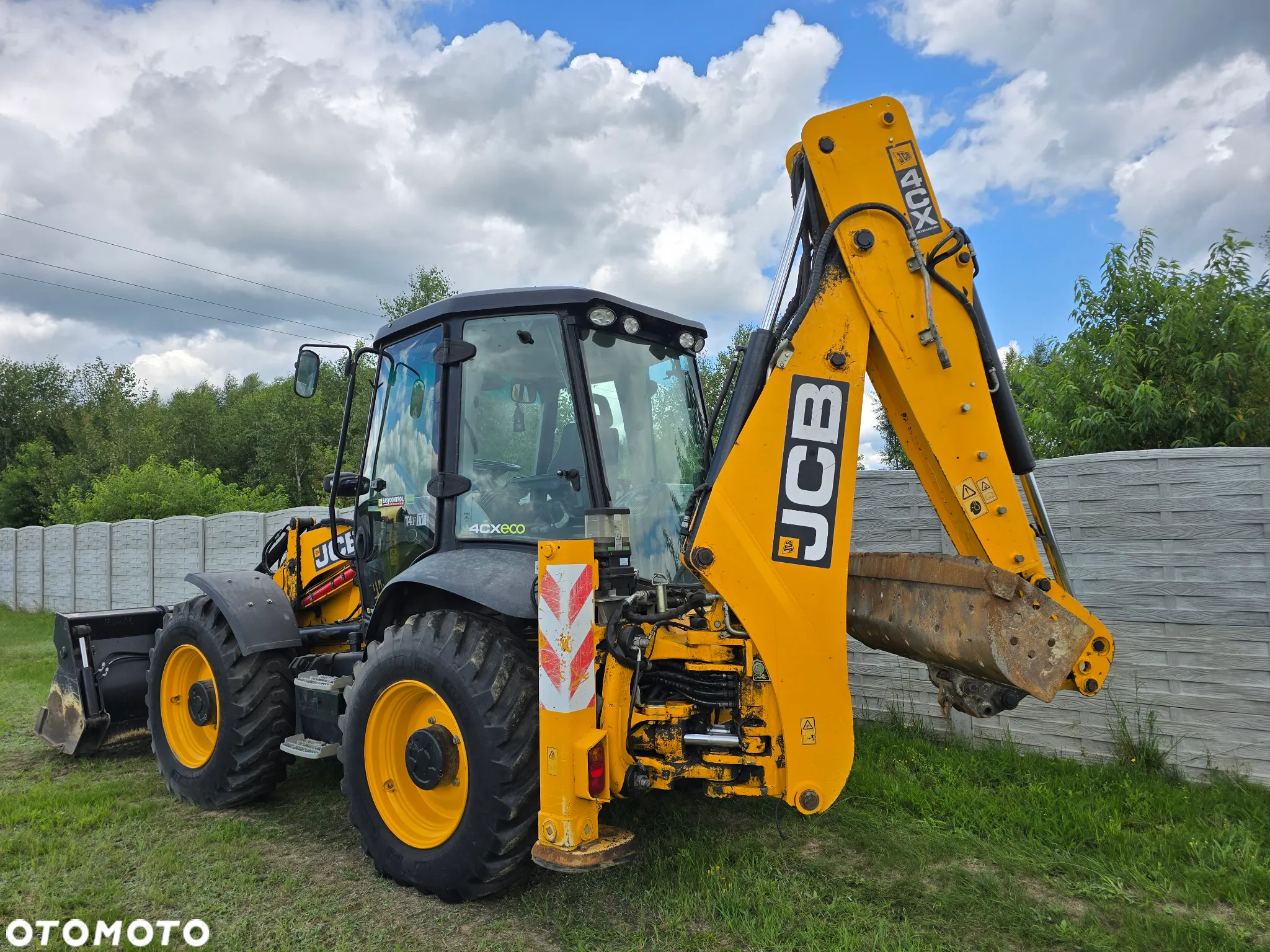 JCB - 6