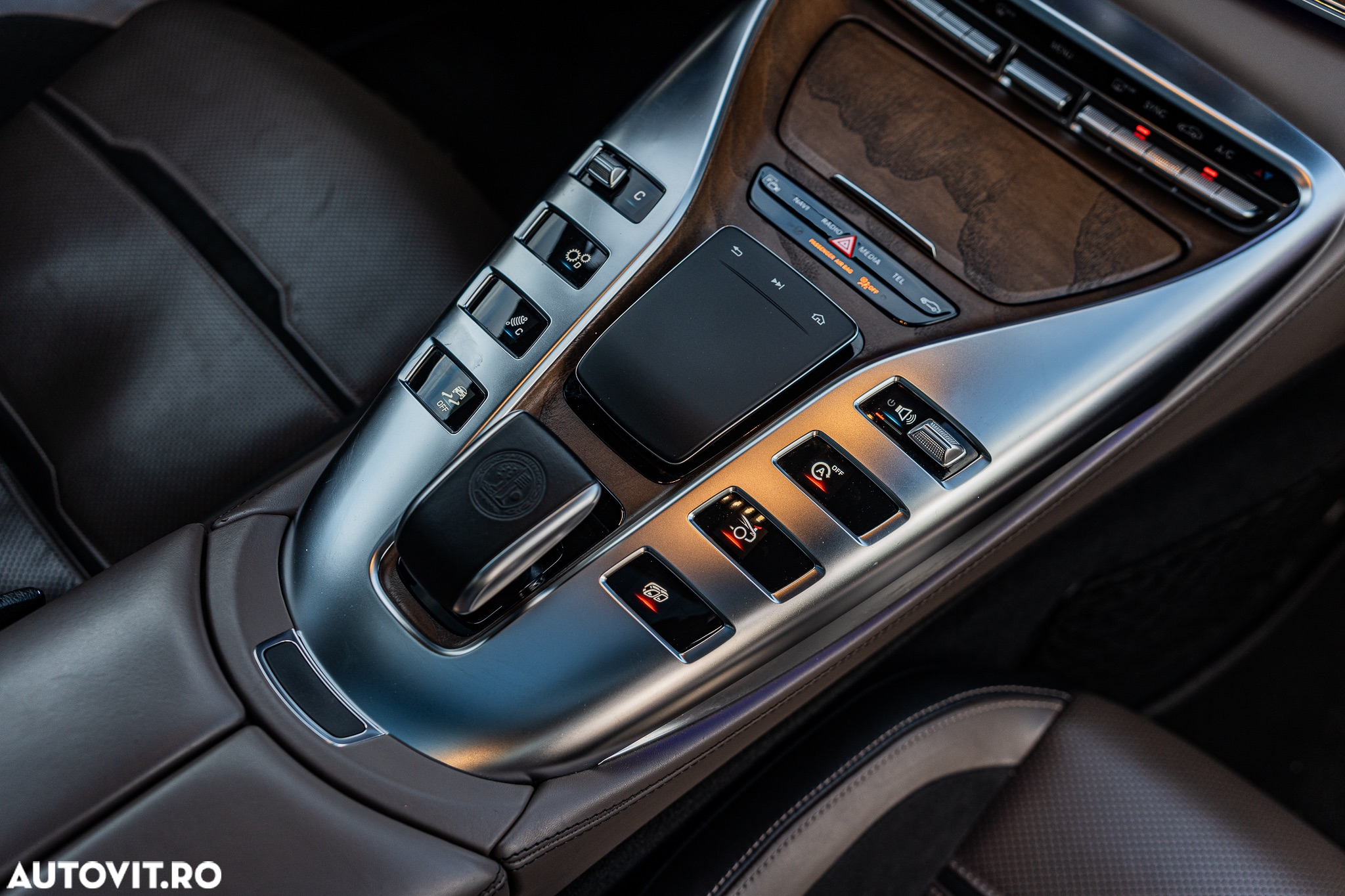 Mercedes-Benz AMG GT 53 4MATIC+ MHEV - 11